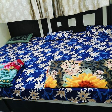 Jai Hanuman Guest House Palsana  Exterior photo